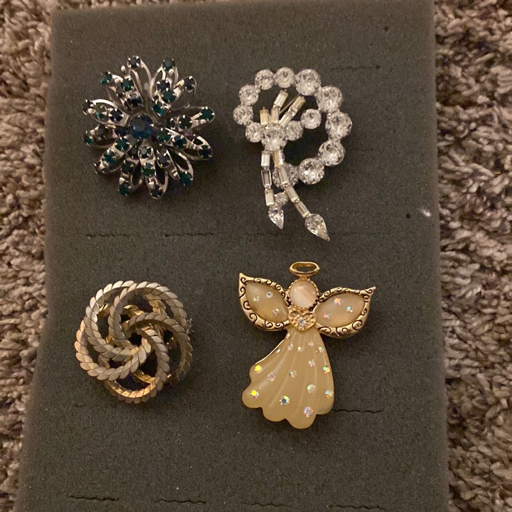 KC brooch
